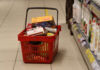 Veikals aicina pieteikties “lockdown” dēļ neizpirktās pārtikas ziedojumu saņemšanai